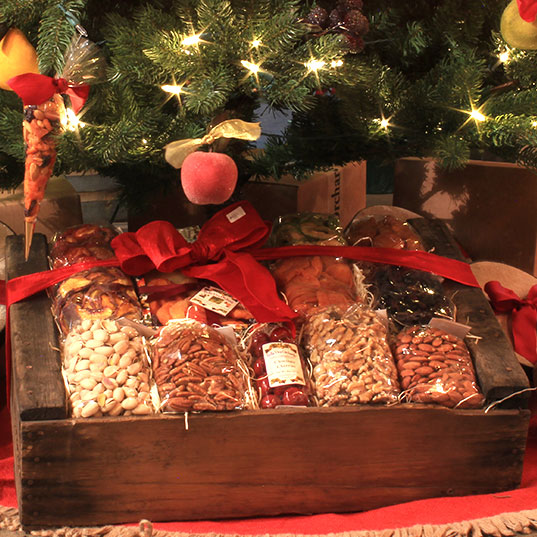 Christmas Gift Basket - Bella Viva Orchards - Dried Fruit & Nuts